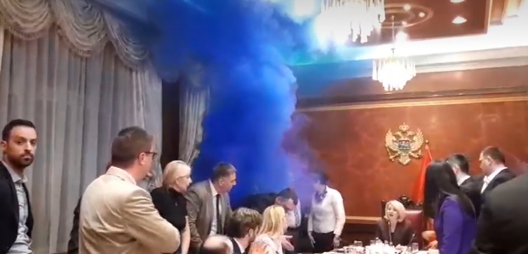 SKUPŠTINSKE I DRUGE PETARDE