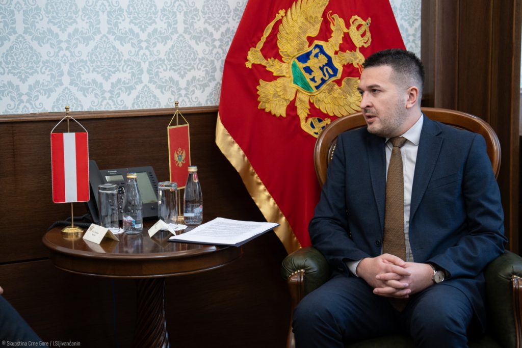 Pejović: Građani su od 2020. do danas vratili oko 2,9 milijardi eura dugova nastalih u mandatu DPS-a