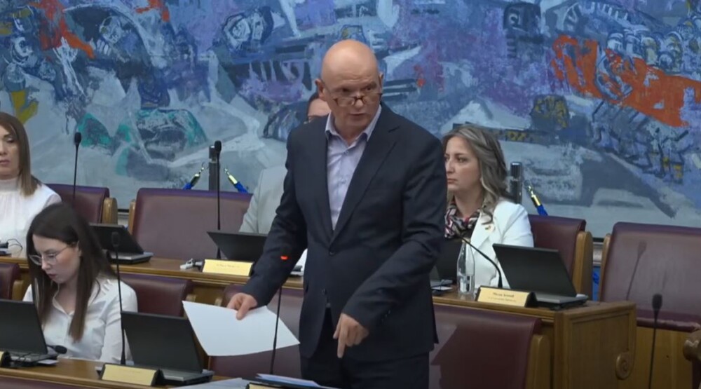 Obradović: Pjevaćemo šta nam srce zna