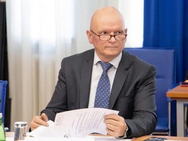 Obradović: Podrška za direktoricu Vučurović, sve je radila na osnovu zakona i propisa