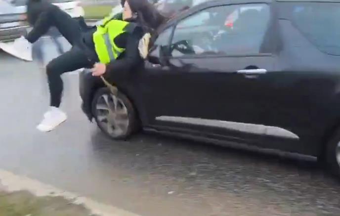 Djevojka „pokupila“ djevojku: Policija je ekspresno uhapsila