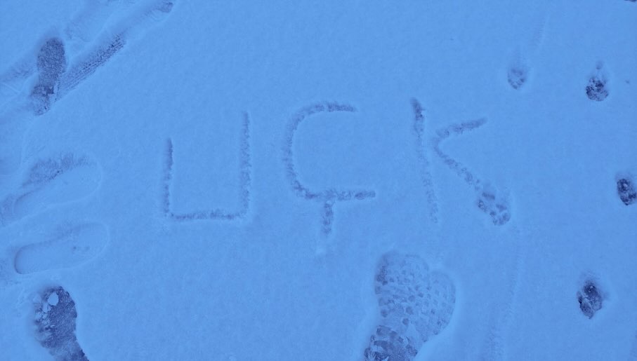 Nove provokacije na Kosmetu: „UČK“ ispisano ispred manastira Banjska