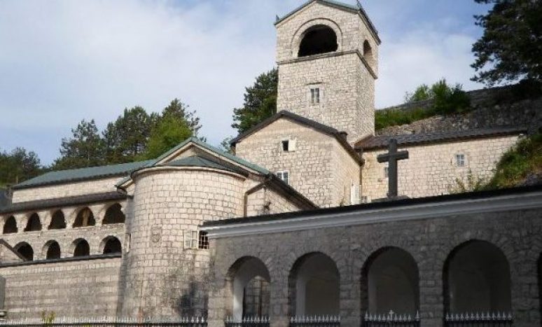 Budimir Aleksić: Logično je da se čestica Časnog krsta, ruka Svetog Jovana Krstitelja i ikona Bogorodice Filermose sjedine u Cetinjskom manastiru