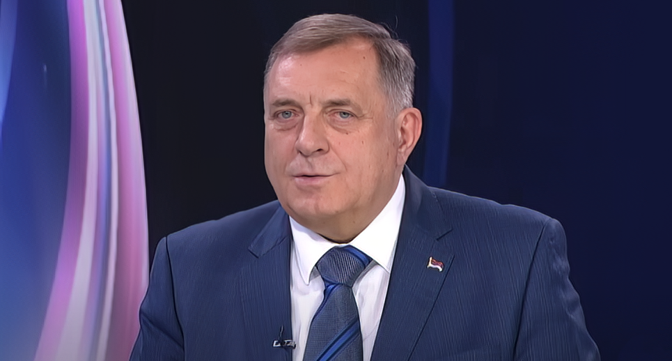 Dodik: Kandidujem se za predsjednika, izbore ćemo prevesti na nivo RS