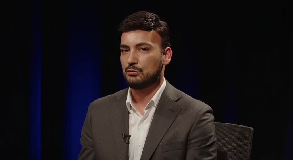 Jovanoviću ipak miliji DPS nego Carević: Posrpdao se sa ponudom Mikijelja, pita može li Sveti Stefan na čelo Budve