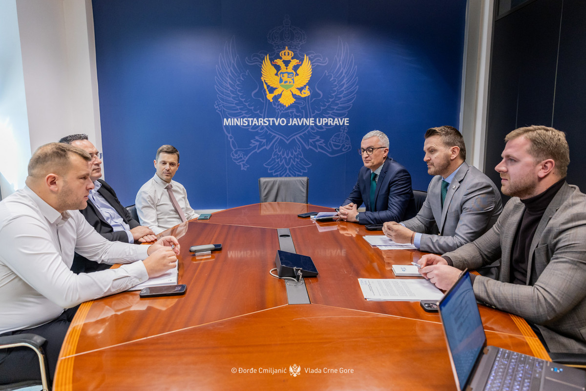 Održan sastanak ministra Dukaja sagradonačelnikom Glavnog grada Podgorica i predsjednicima opština Tuzi i Zeta (1)