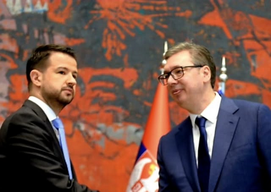Vučić uputio saučešče Milatoviću: Neka vam snaga i solidarnost svih nas pomognu da prevaziđete ovaj ogroman bol
