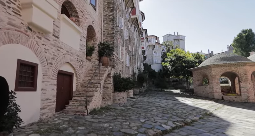 Popović: Ove godine biće završena obnova manastira Hilandar