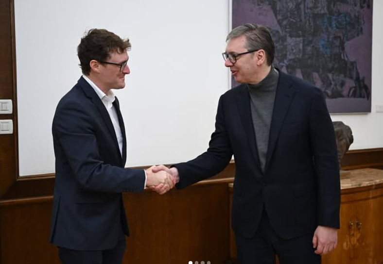 Vučić sa sastao sa Kosgrejvom: Razgovarali smo o mogućnosti da Beograd i Srbija budu domaćini najveće svjetske tehnološke konferencije
