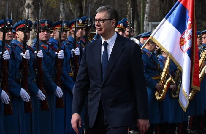 Vučić: Nastavljamo vojsku da modernizujemo i razvijamo; Ona je stub bezbijednosti i ponos države