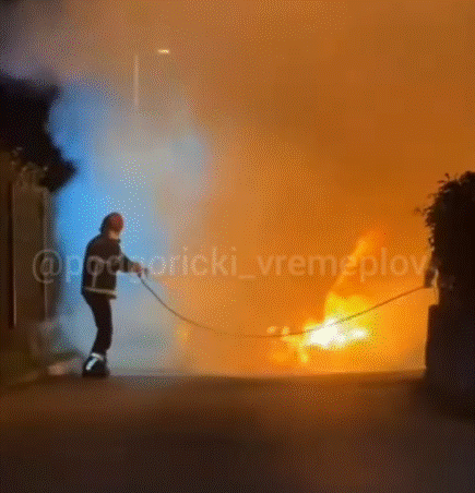 U Herceg Novom izgorio automobil (VIDEO)