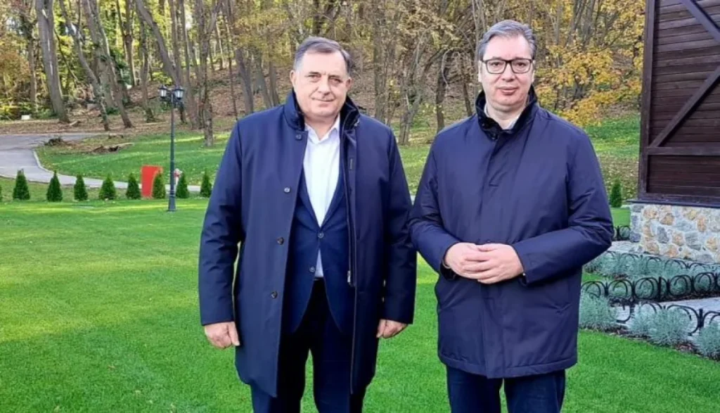 Vučić snažnom porukom Dodiku čestitao Dan Republike Srpske: Nepokolebljiva i nepobjediva!