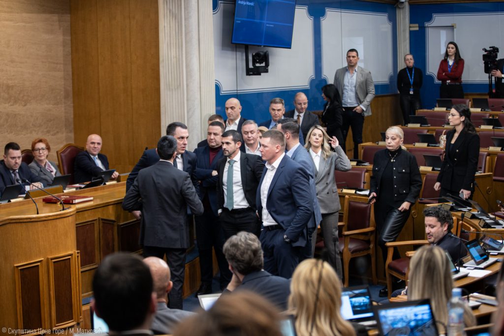 Mlađani lideri DPS-a idu na periodične „raporte“ kod vlasnika firmi, koje su imovinu stekle baveći se kriminalom