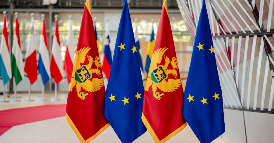 KAD SE VOJSKA NA RUSIJU KRENE