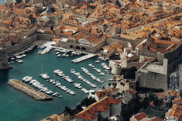 Crnogorac u Dubrovniku ukrao starici 10.000 eura: Lažno se predstavljao kao ljekar!