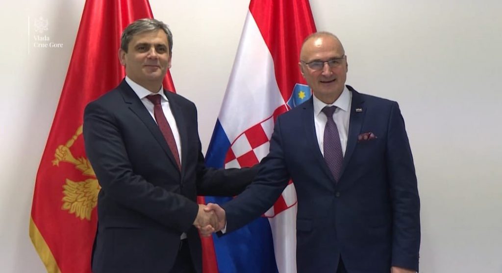 Čujemo li se Ervine: Više od nedjelju dana prošlo od negacije logora Lora, crnogorski ministar ni da zucne!