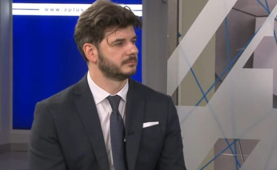 Čarapić: Opozicija želi da im Mandić zove batinaše u Skupštinu, ali tog filma neće gledati