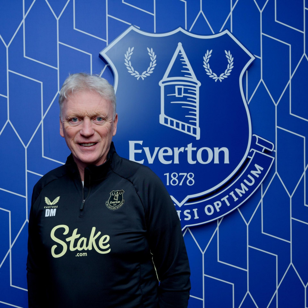 Everton promovisao Mojesa
