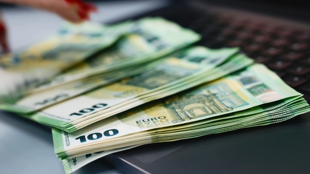 Klikni OVDJE i uzmi 100€ bonusa odmah!