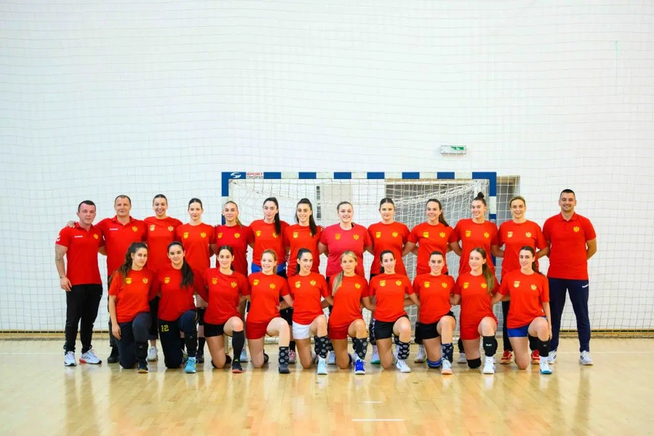 zenska-juniorska-reprezentacija-crne-gore.jpg