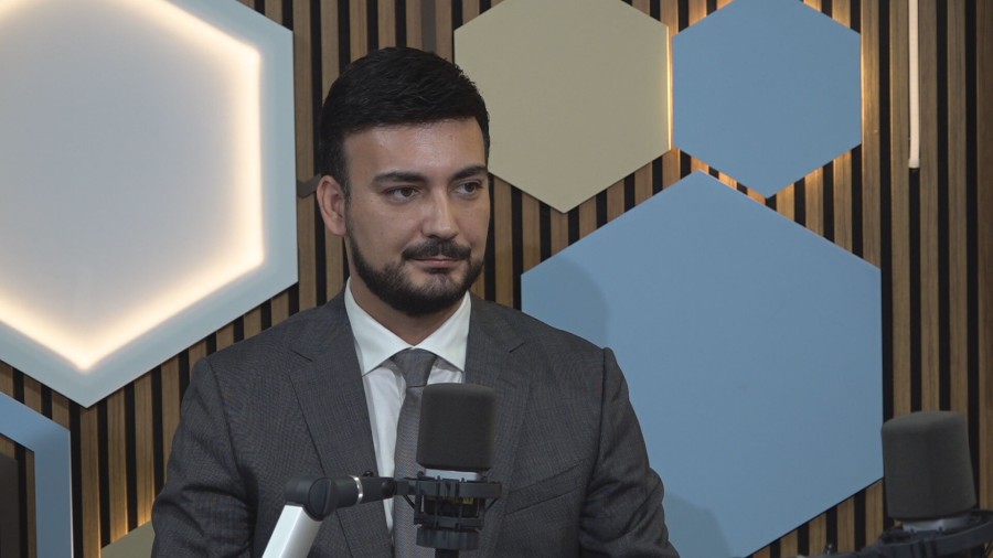 EKSKLUZIVNO – „Slučaj Budva“ uzdrmao lokalni odbor DPS-a, kriza u stranci zbog najavljene podrške „četniku“, „klerofašisti“, „Svetosavcu“