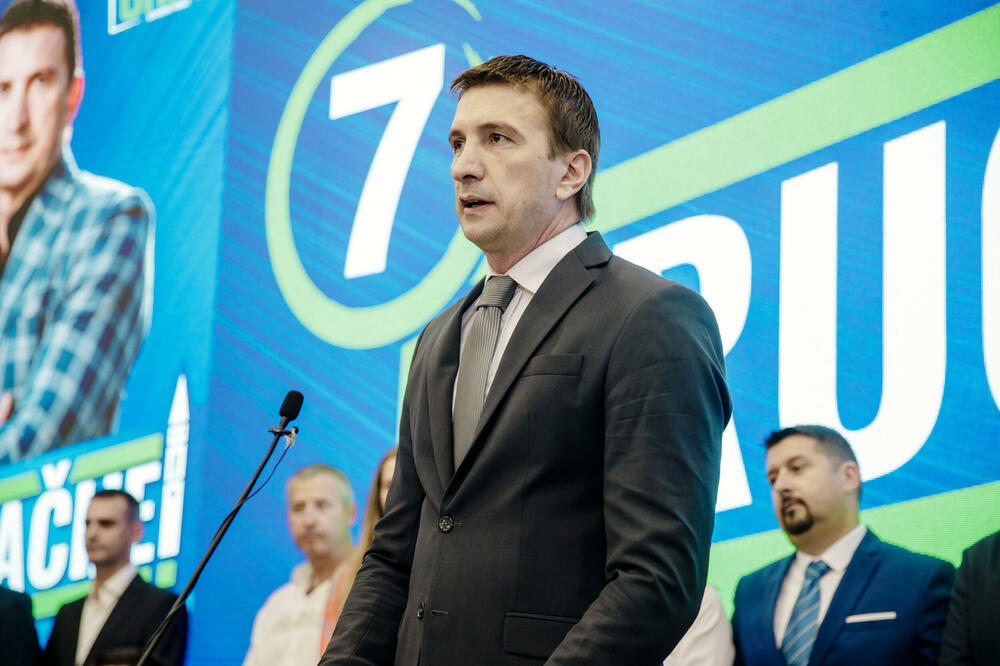 Odbornik URE iz Budve podnio ostavku: Neću da se valjam u politčkoj mućkalici koja nema perspektivu