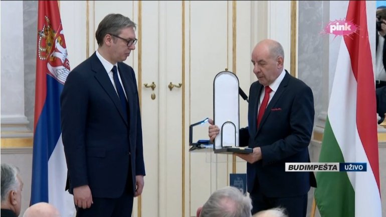 Vučiću u Mađarskoj uručen Veliki krst Ordena za zasluge sa ogrlicom i zlatnom zvijezdom