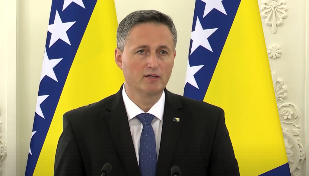Tenzije sve veće u BiH; Bošnjački član Predsjedništva traži povećanje broja evropskih vojnika, prijeti li ovo Srbima u Republici Srpskoj NATO-om i EUFOR-om?
