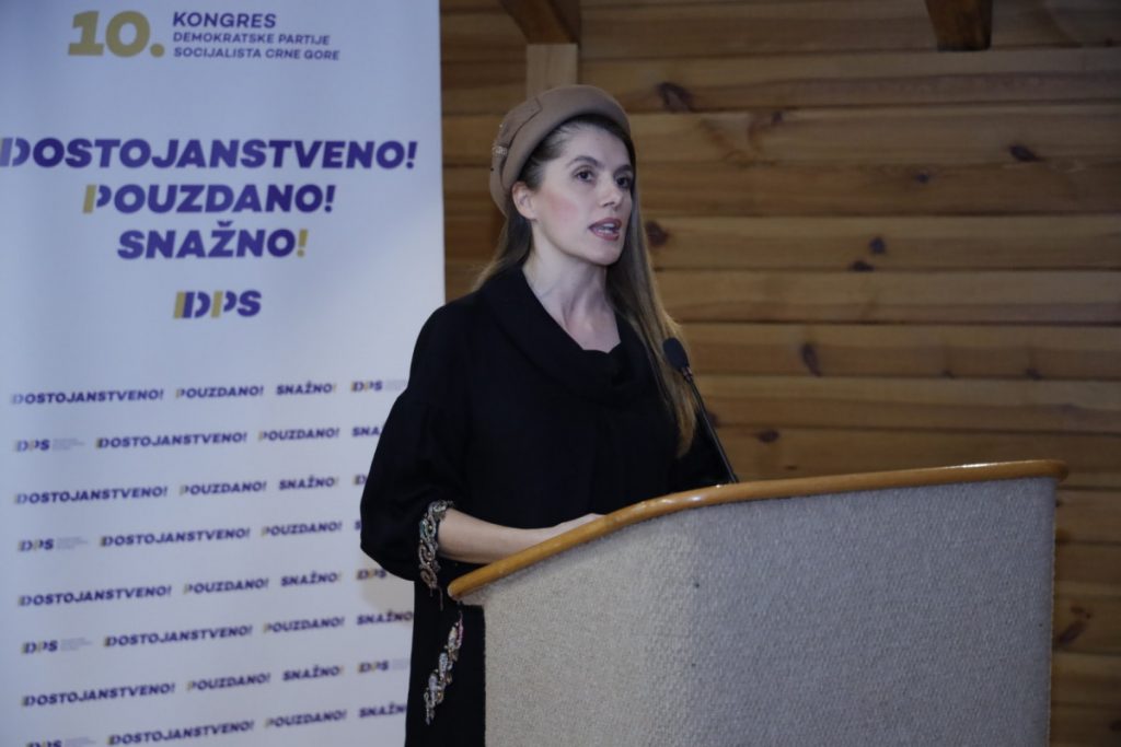 Vuković Kuč: „Dva mitropolita imaju ime“ — oštra kritika podjela u Crnoj Gori i uloge SPC