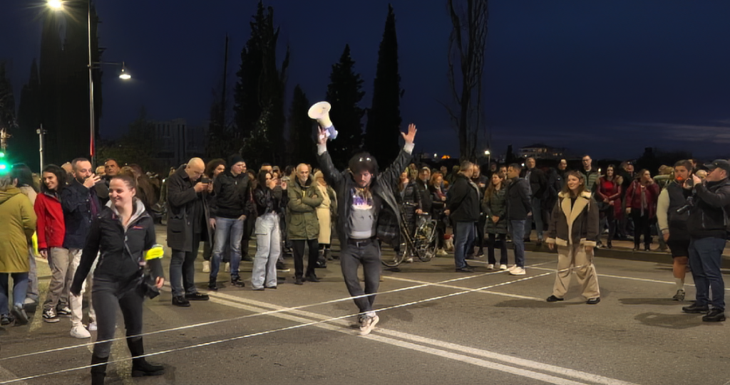 Ista ruka, isti cilj: „Studentski“ protesti u Crnoj Gori i Srbiji kao prečica do povratka bivših režima na vlast