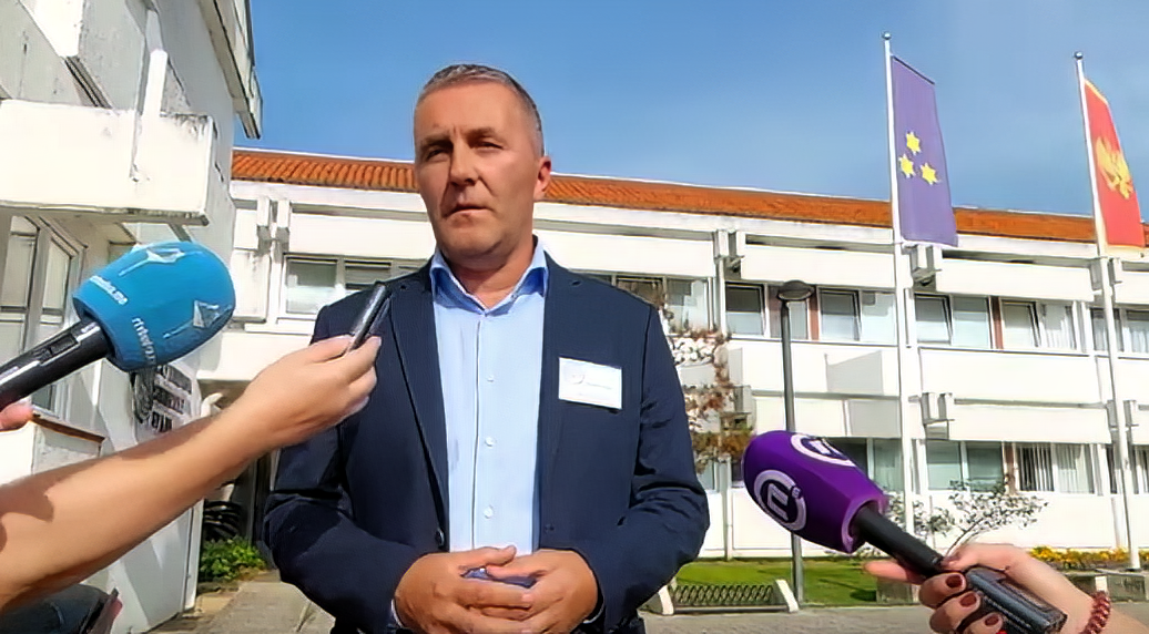 Screenshot 2025-02-23 at 10-16-11 Đorđe Vujović predsjednik Opštinske izborne komisije – YouTube-topaz-denoise-faceai