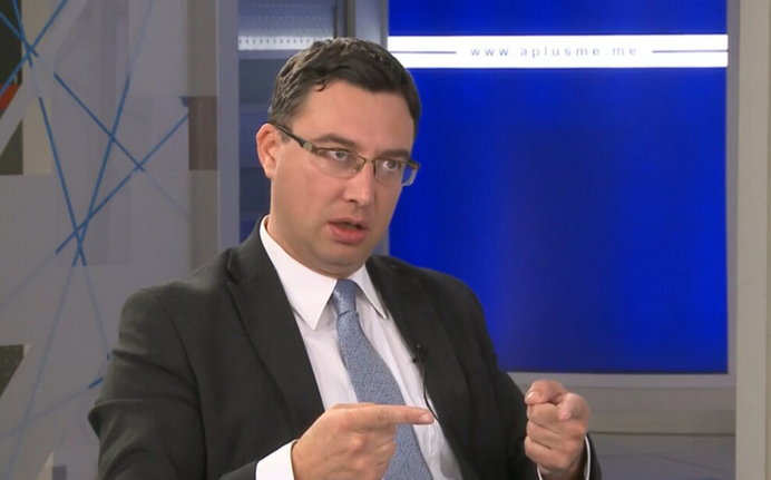 Bojović: DNP neće podržati nijednu najavljenu rekonstrukciju Vlade, ukoliko se jasno ne definišu rokovi oko rješavanja pitanja dvojnog državljanstva