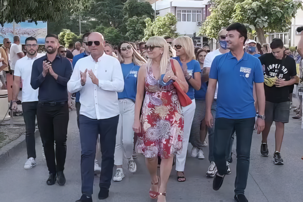 Predlog koji se ne odbija: Da li Mikijeljeva ponuda da Bato Carević bude predsjednik opštine Budva izvlači Nikolu Jovanovića iz zagrljaja DPS-a?