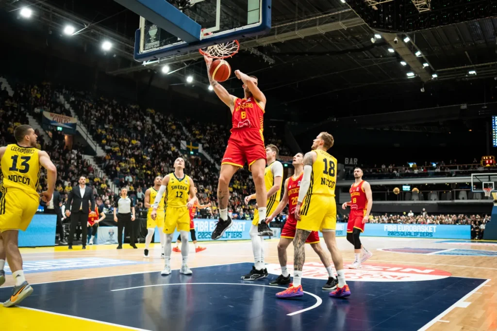 Crna Gora ide na Eurobasket uprkos porazu u Švedskoj