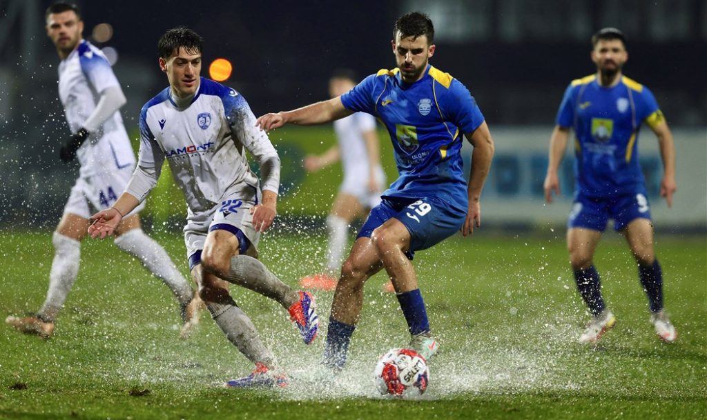 Meridianbet 1. CFL: Otrantu derbi začelja u vodenim uslovima, nije se igralo u Kotoru