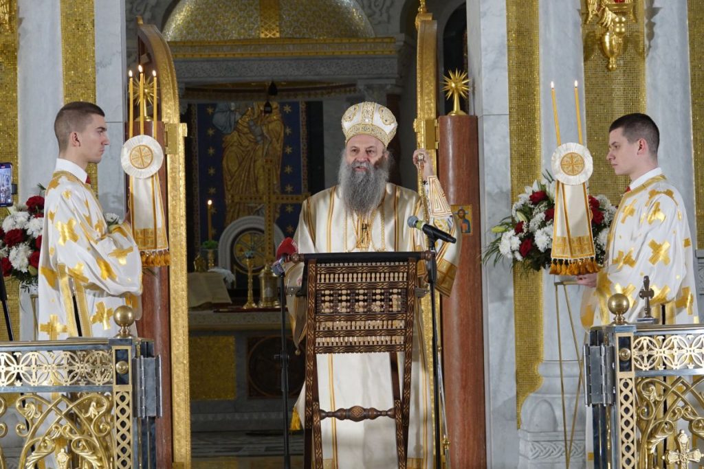 Patrijarh Porfirije: Poći za Hristom znači raspeti sebe svijetu