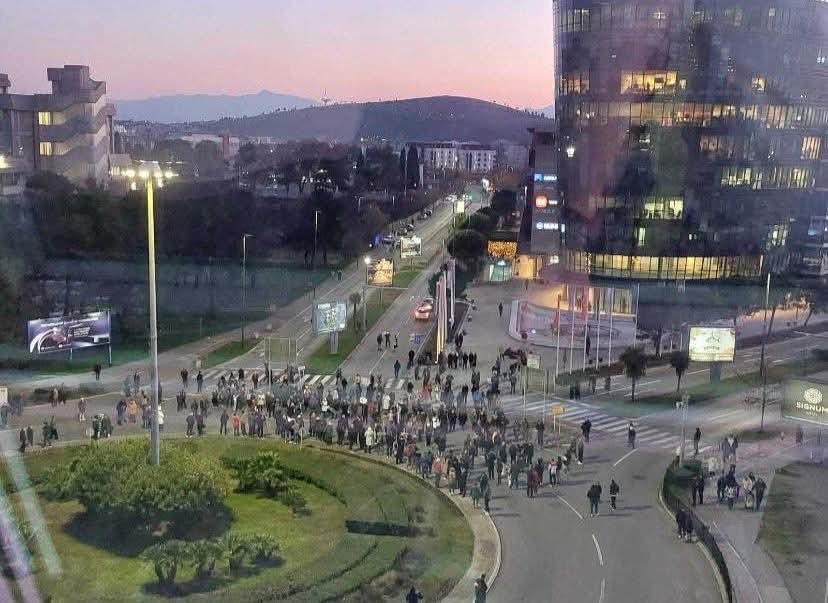 Kamosjutraši organizuju blokade samo u Podgorici ali ih raduju i u drugim gradovima: Samo da nisu partijski organizovane