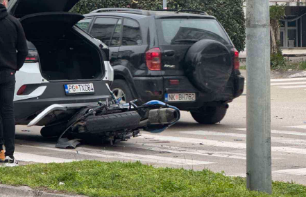 Za 24 sata 17 saobraćajnih nezgoda, teže povrijeđene dvije osobe