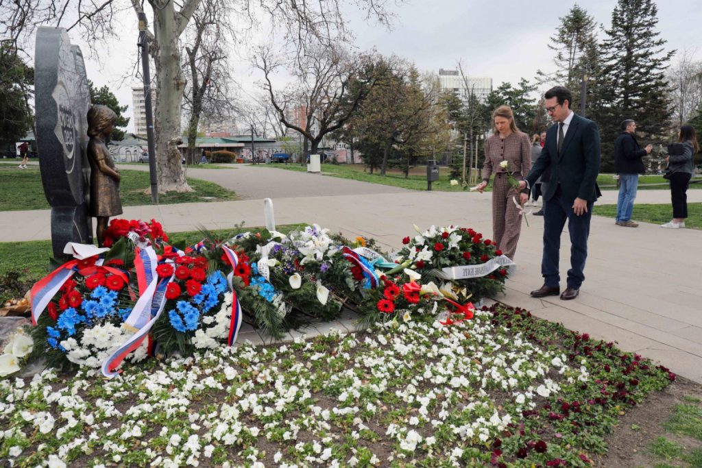 Princ Filip: NATO mora priznati odgovornost za posledice bombardovanja
