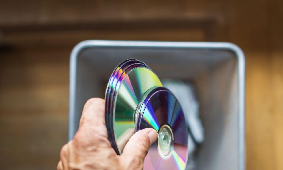 Ako imate DVD-ove, postoji mogućnost da više ne rade