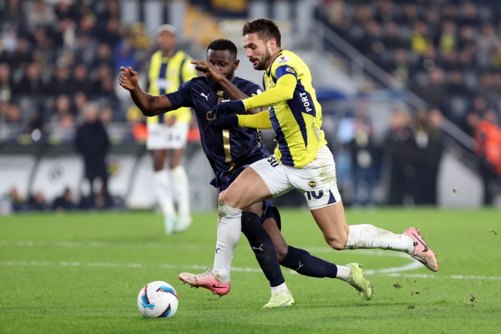 Tadić kao mašina, ne staje, ispisuje istoriju Fenerbahčea