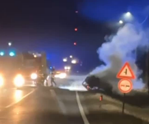 Horor u Subotici: Posle sudara dvije osobe izgorele u jednom autu, a dvije teže povrijeđene u drugom