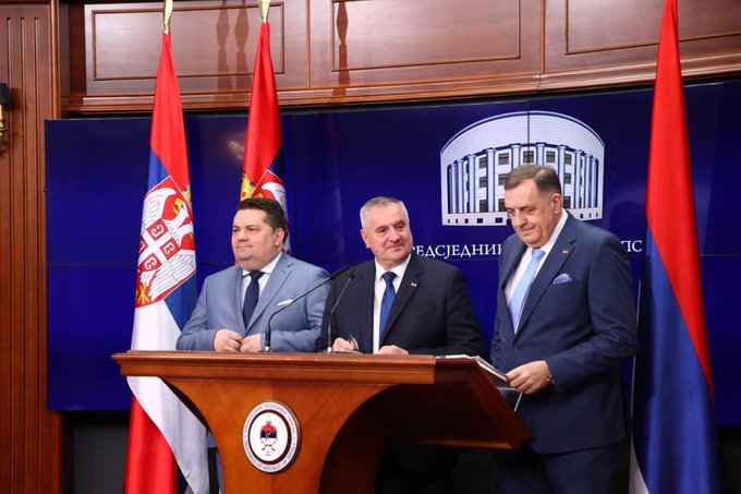 Sud BiH izdao nalog za privođenje Dodika, Viškovića i Stevandića