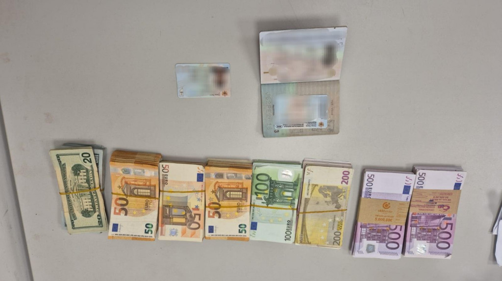 UP i UC zaplijenile blizu 130.000 eura i preko 6.000 dolara na graničnom prelazu sa Albanijom