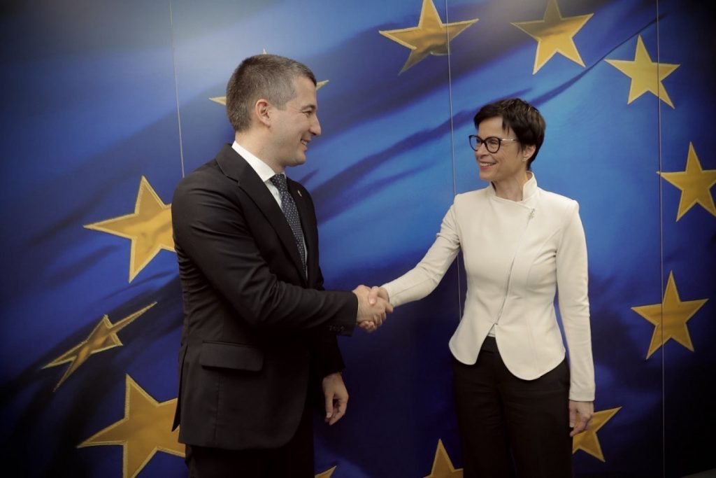 Bečić i Šaranović sa evropskom komesarkom za proširenje, Kos poručila: Napravili ste velike korake na putu ka EU, imate moju punu podršku da zatvorite sva poglavlja do 2026.