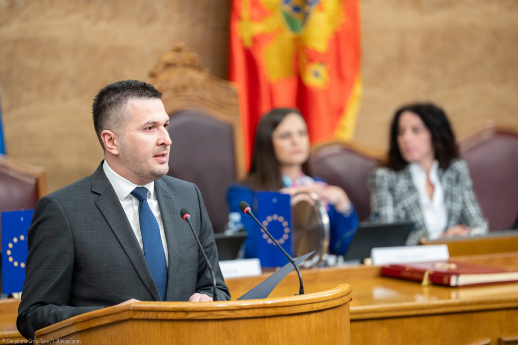 Pejović: Ne može se govoriti o inflaciji, a preskakati rast plata