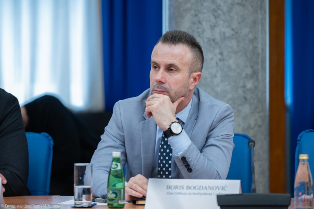 Bogdanović ponovo odgovorio Raduloviću: Blati ljude koje ne može ni kupiti ni ucijeniti ni zastrašiti