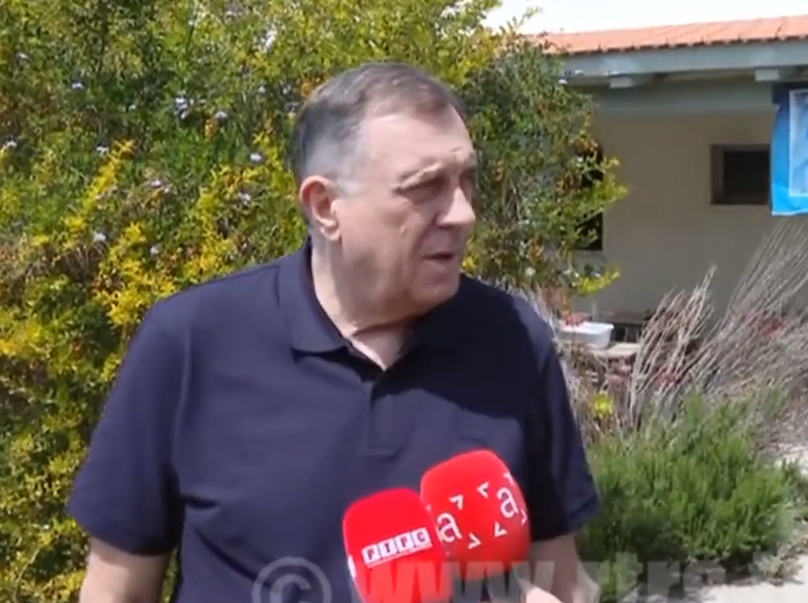 (VIDEO) Dodik daje izjavu dok mu rakete pucaju nad glavom! Pogledajte snimak iz Izraela predsjednika Republike Srpske
