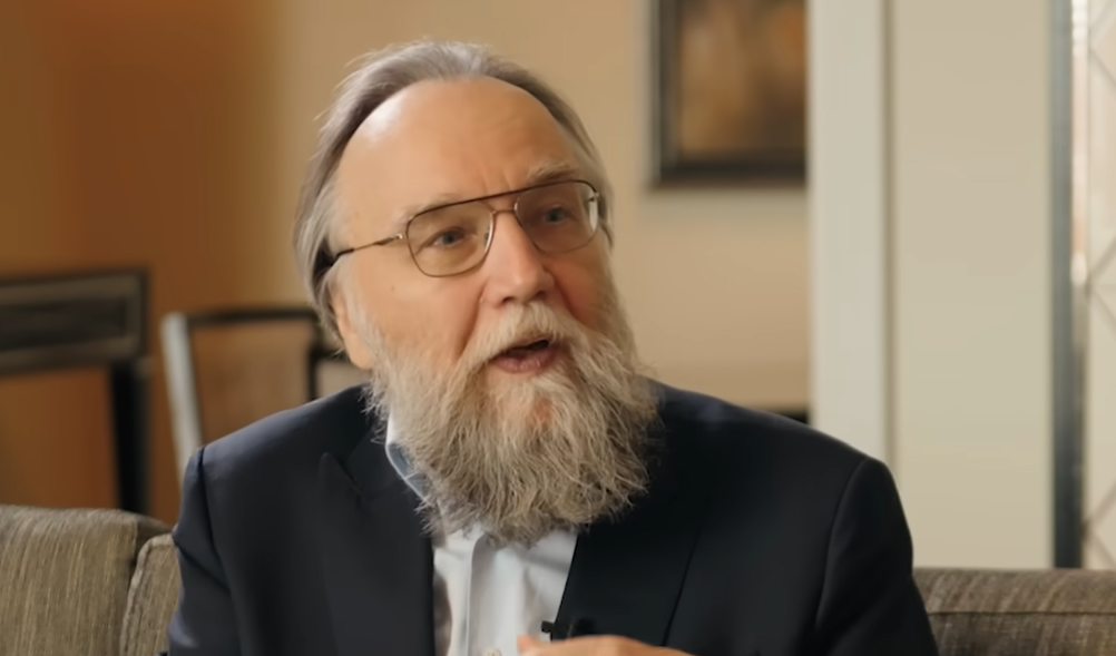 Dugin: Nezadovoljni rukovodstvom Srbije, lijevoliberalne snage sprovode obojenu revoluciju; Ako bi im prošlo, Srbija bi se raspala