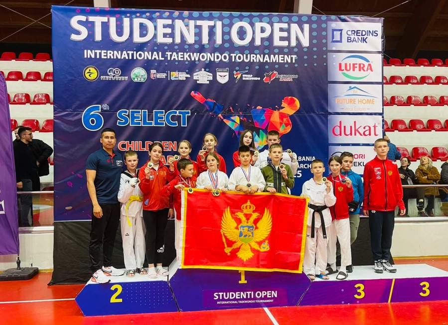 Tekvondisti sa Žabljaka osvojili 10 zlatnih medalja u Tirani
